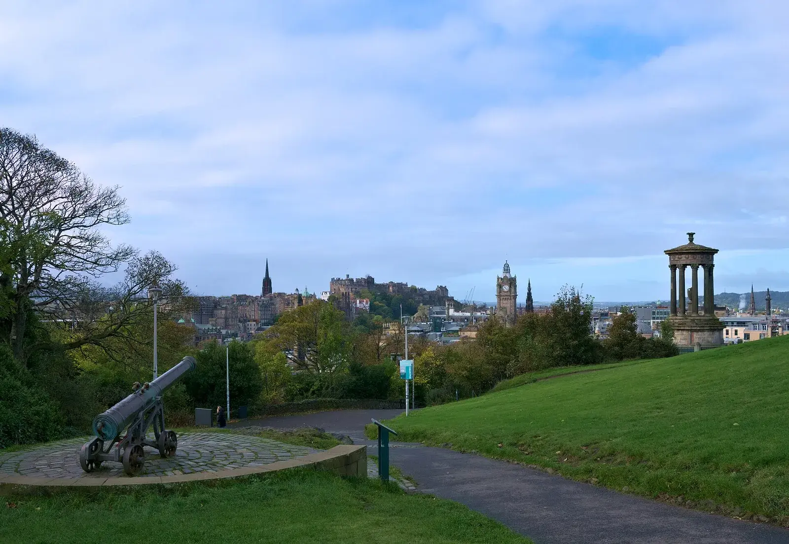 Phố cổ và lâu đài Edinburgh, Scotland