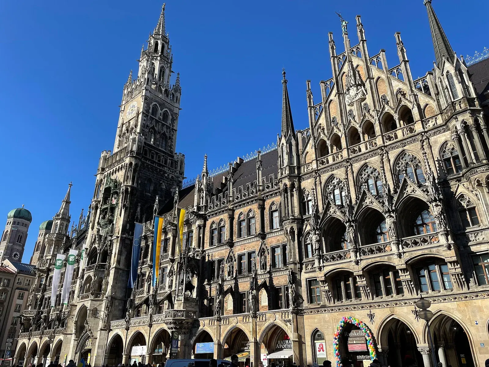 Quảng trường Marienplatz tại Munich