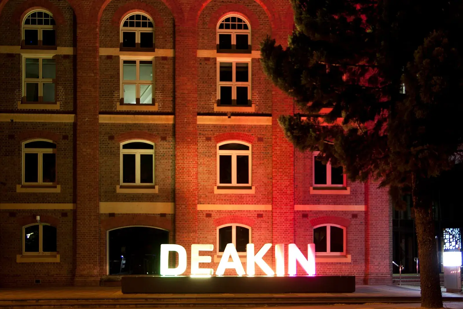 Khuôn viên ĐH Deakin