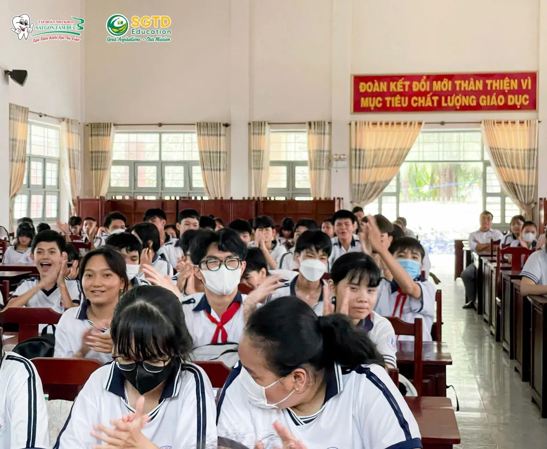 Các bạn tìm hiểu về những điểm đến quốc tế