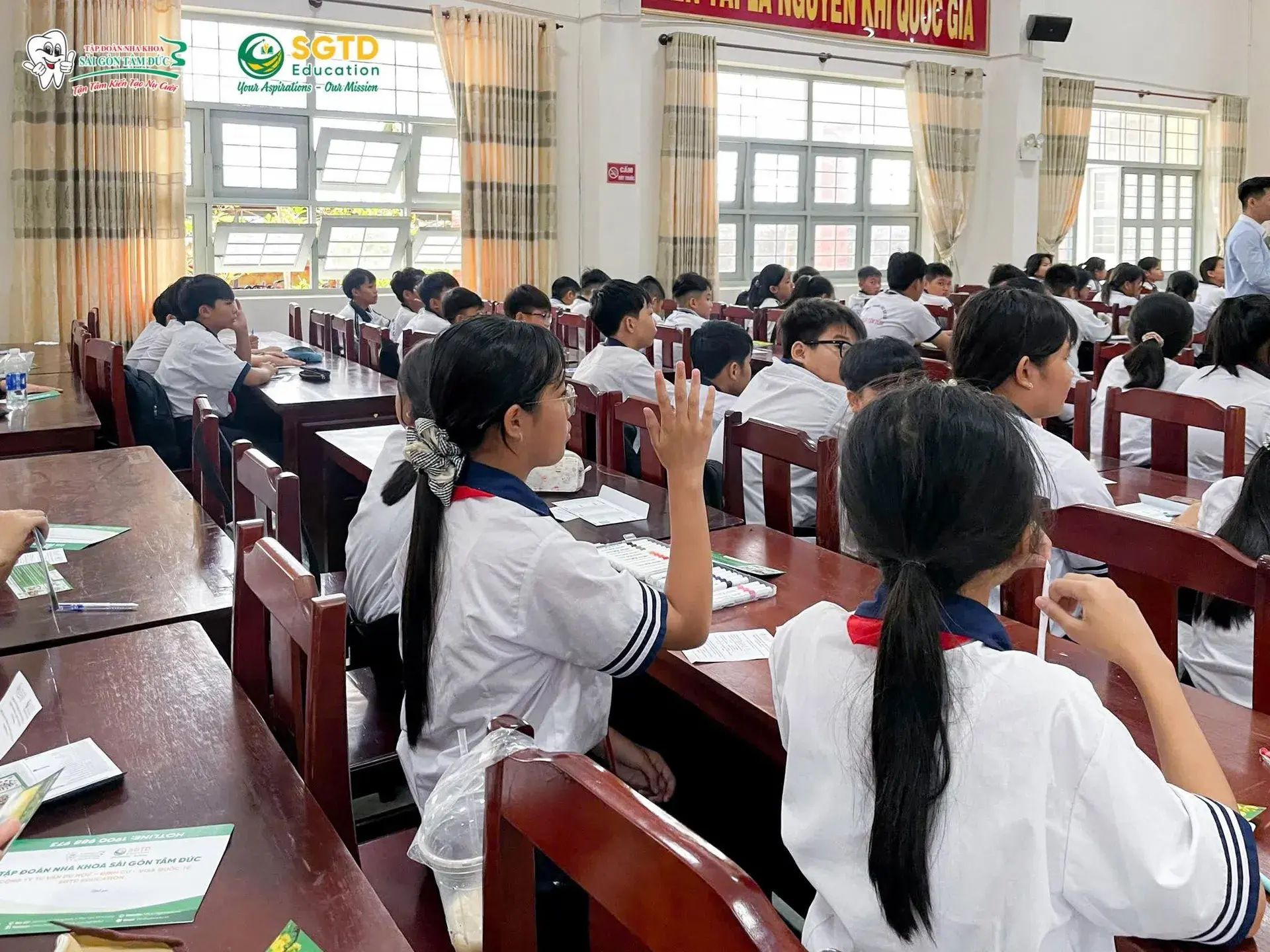 Học sinh ghi lại những thông tin cần nhớ