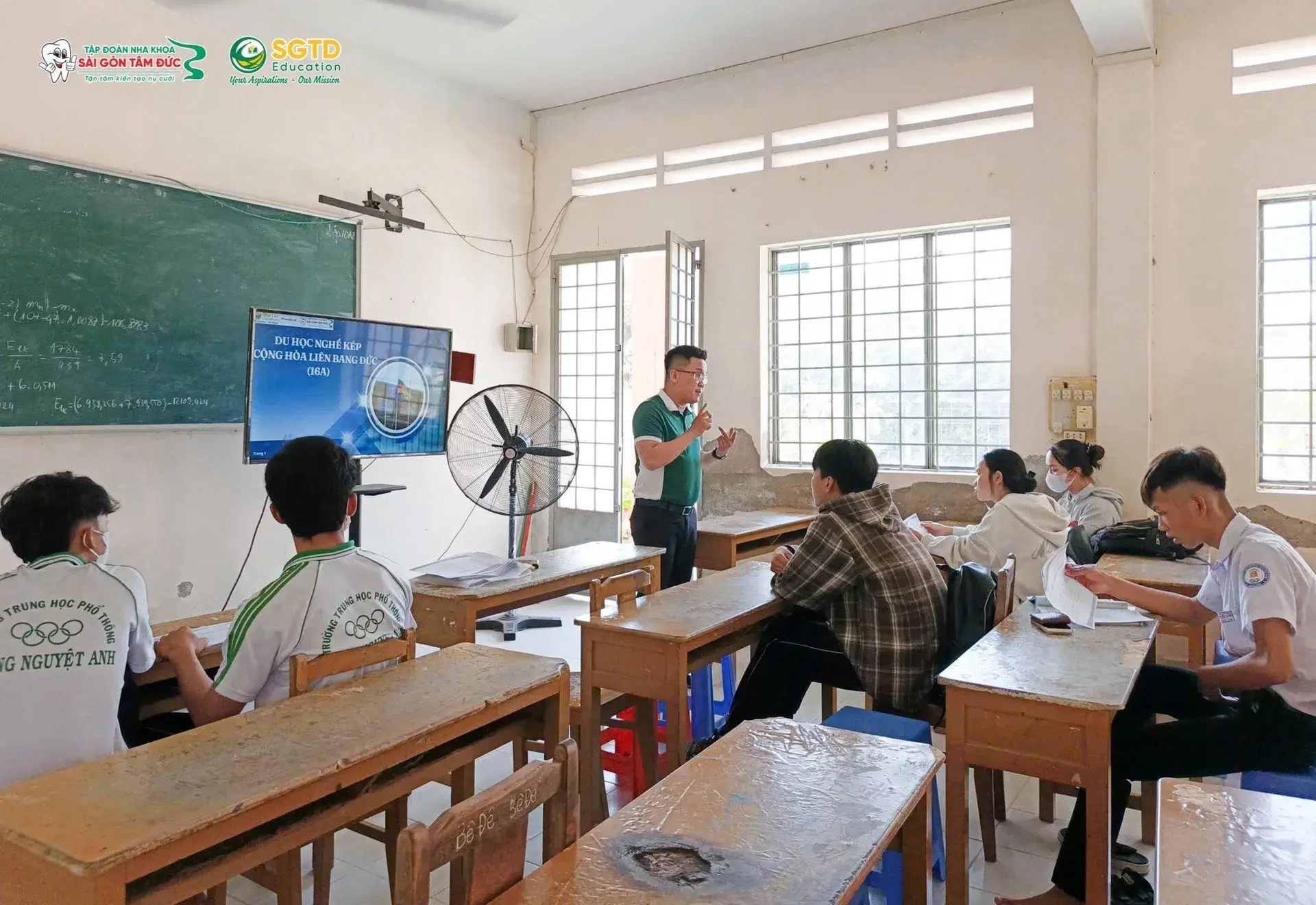 Không khí cởi mở của buổi tư vấn nhóm nhỏ