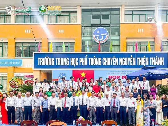 Đại biểu và khách mời dự lễ kỷ niệm