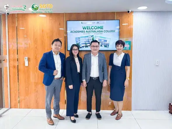 Đội ngũ SGTD Education chào đón đoàn Academies Australasia College tại văn phòng