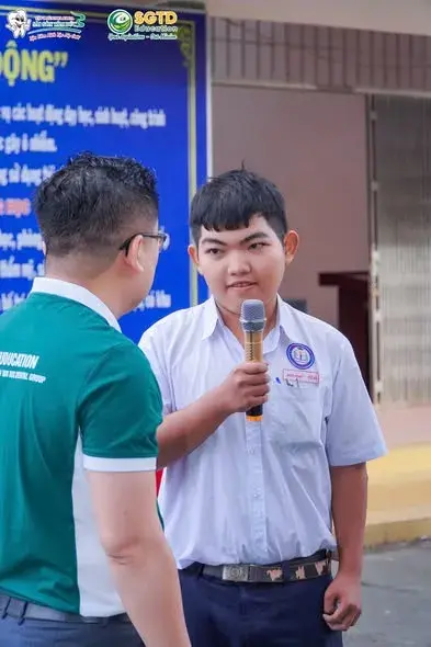 Phần trình bày của đội ngũ SGTD Education