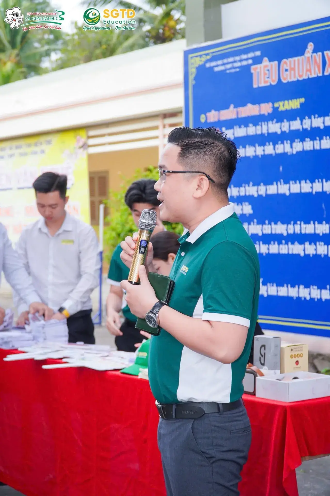 Học sinh đặt câu hỏi trực tiếp