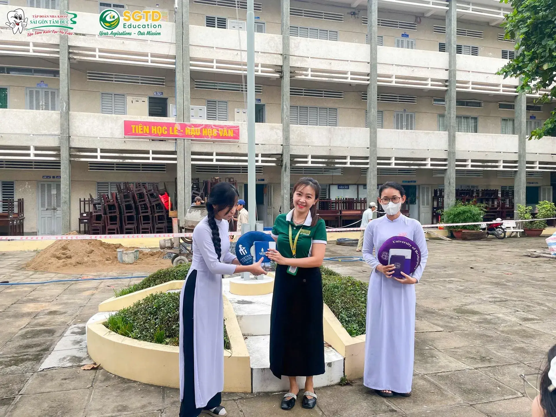 Các em trả lời câu hỏi với sự điềm tĩnh đáng chú ý