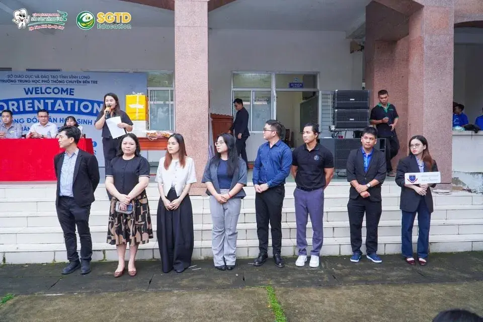 Khoảnh khắc hào hứng của học sinh trong ngày tựu trường