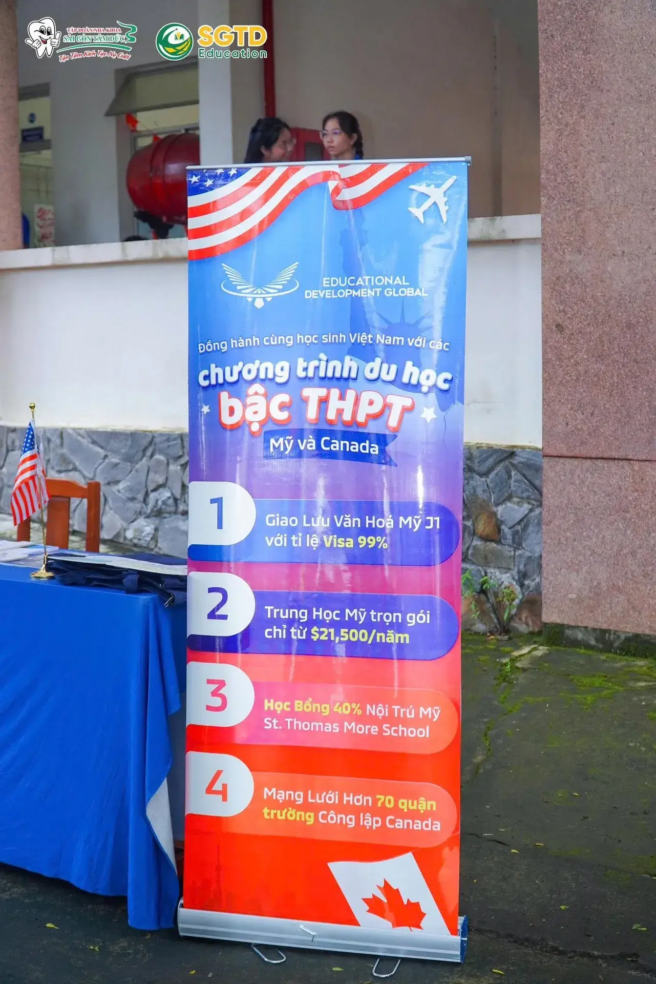 Tư vấn 1:1 về ngành học và học bổng