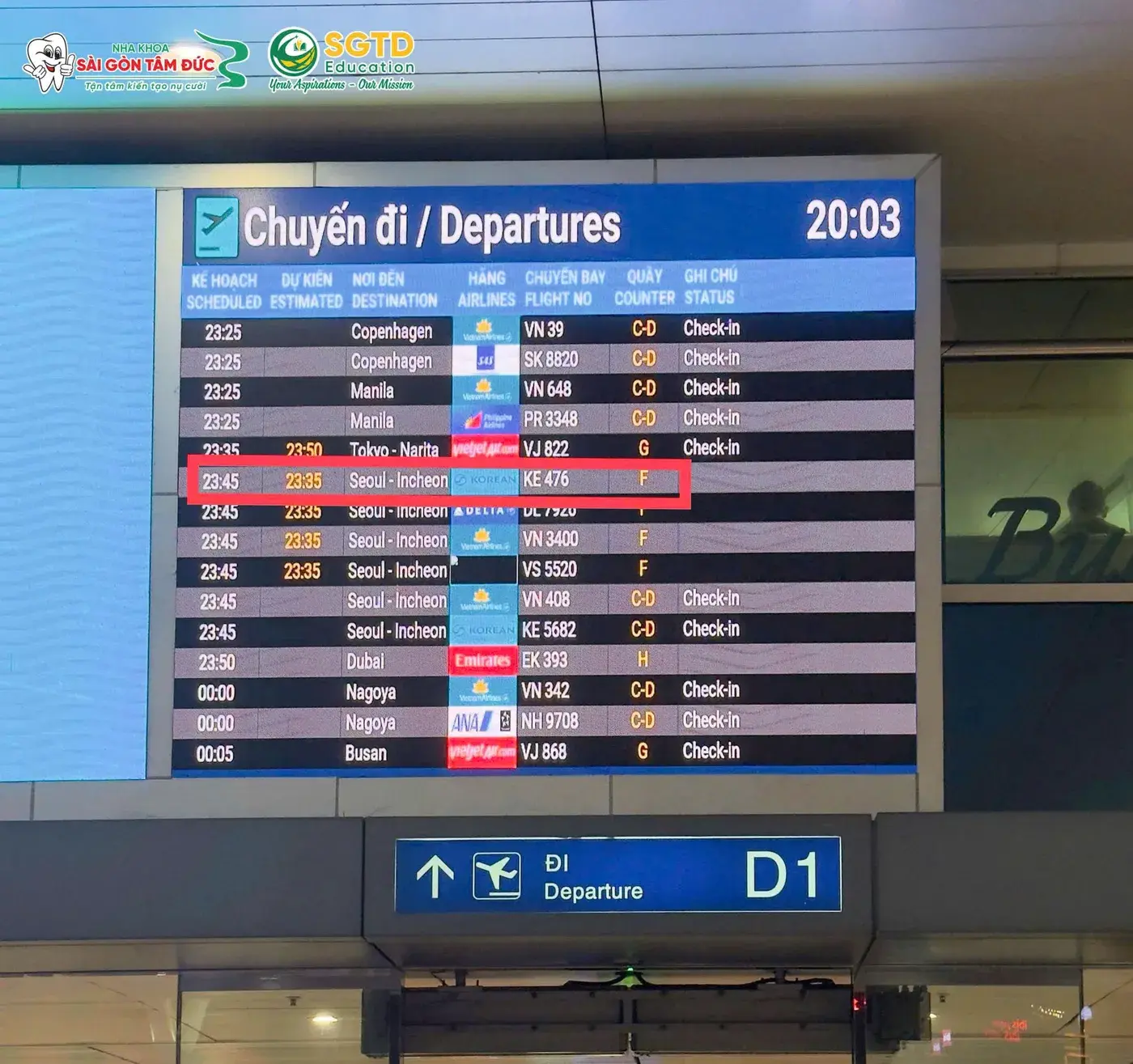 Bảng thông tin chuyến đi đánh dấu chuyến bay KE 476 đi Seoul – Incheon, chặng đầu trên hành trình sang Canada