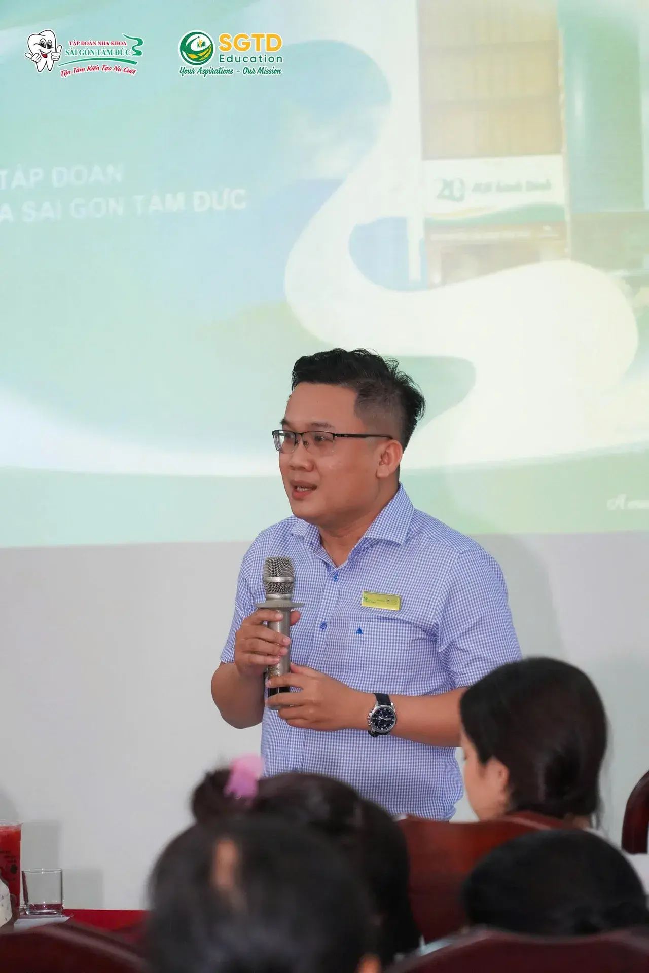 SGTD Education giới thiệu học bổng và chương trình quốc tế tại Trường THPT Chuyên Bến Tre