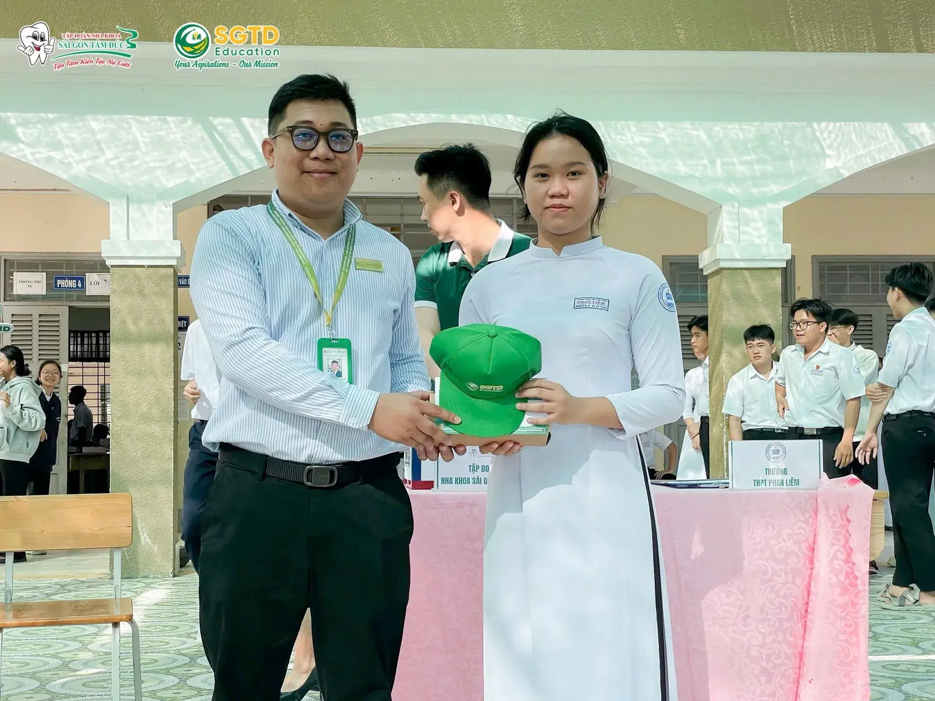 Phần chia sẻ về chăm sóc răng miệng học đường