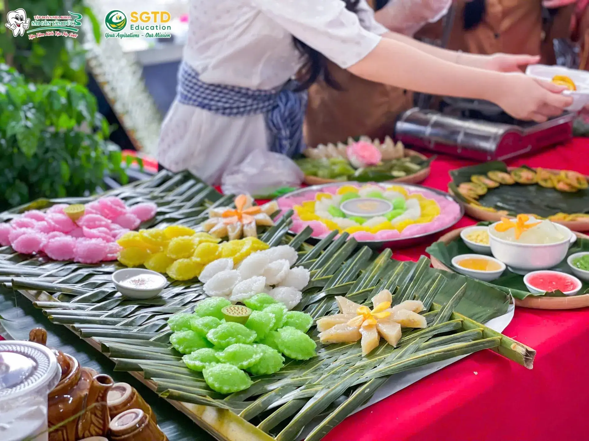 Trao thư cảm ơn đến đơn vị tài trợ Kim Cương