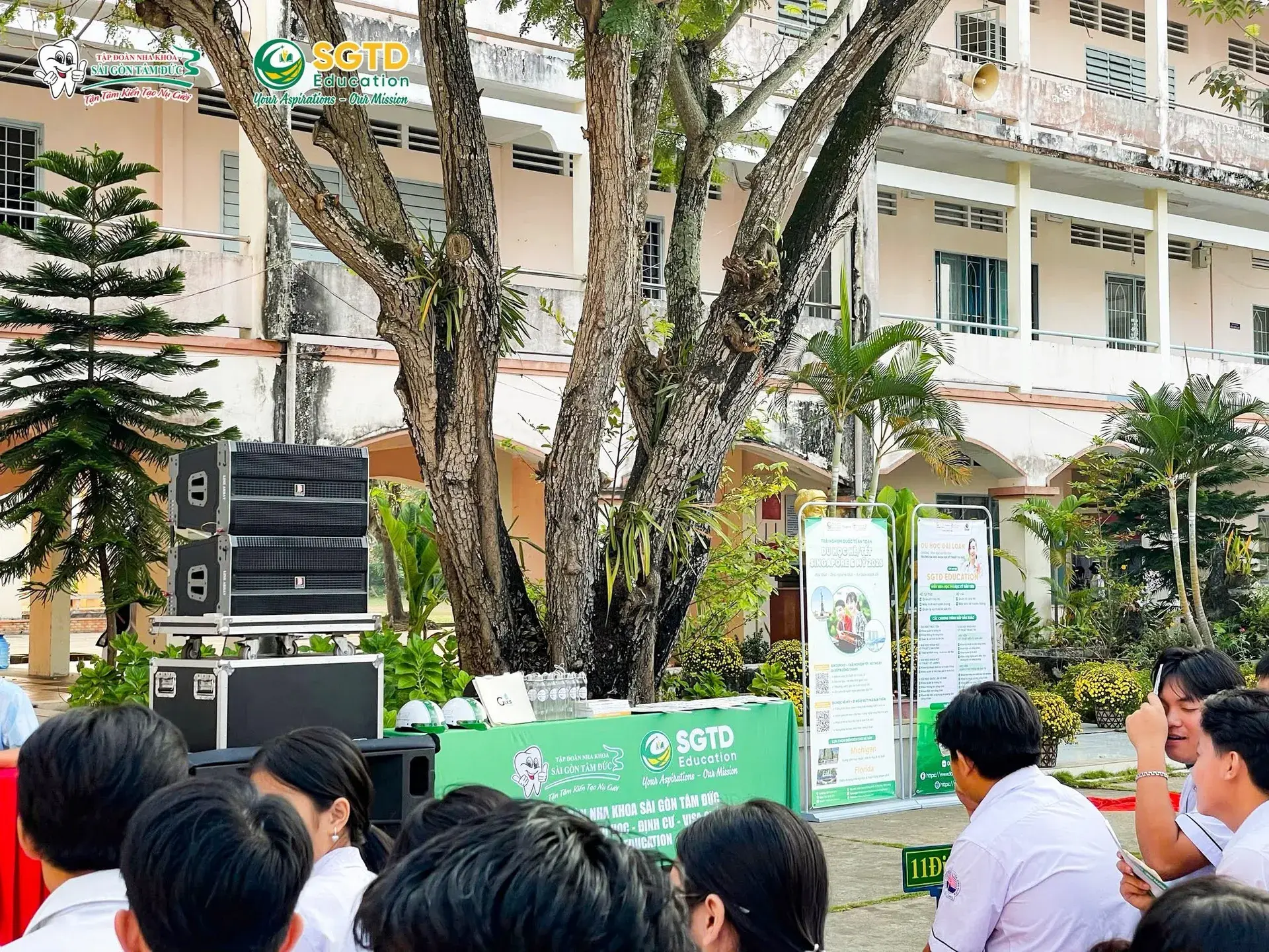 Chia sẻ về chương trình du học hè và Tết