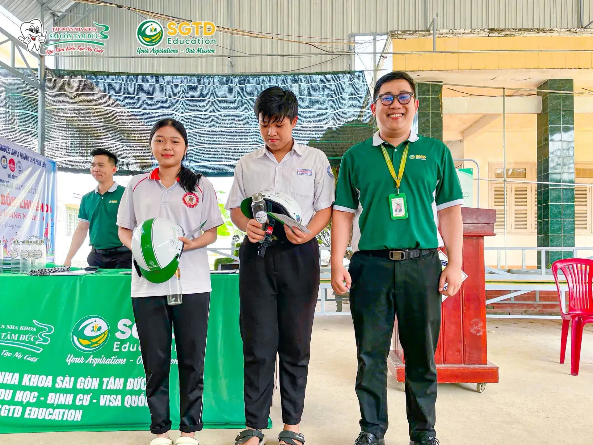Chia sẻ về chương trình du học hè và Tết