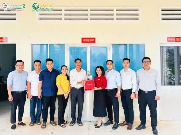 Hai bên thống nhất cách phối hợp đưa thông tin đến phụ huynh và học sinh