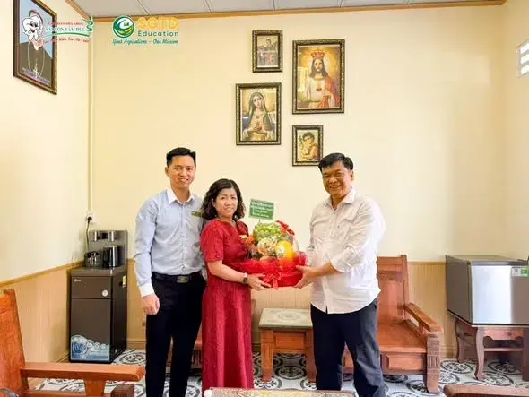 Buổi trò chuyện thân tình trong mùa lễ