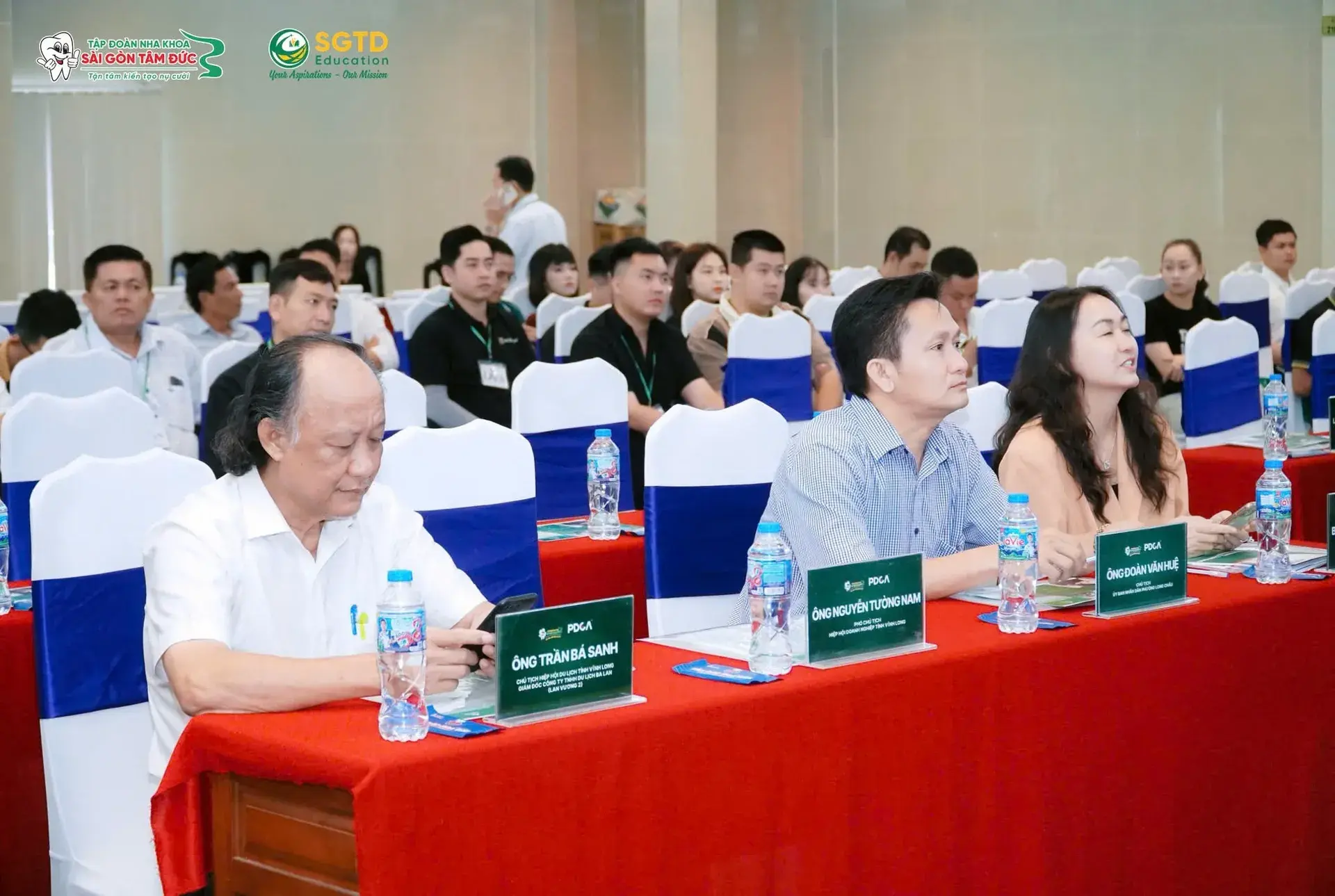 Đội ngũ SGTD Education giao lưu cùng các nhà điều hành