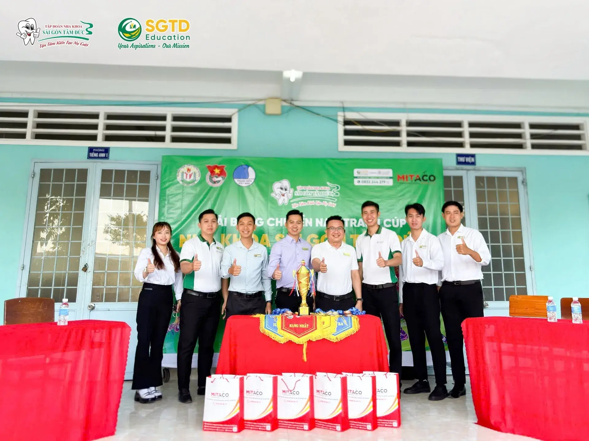 Khoảnh khắc căng thẳng của một pha bóng quyết định