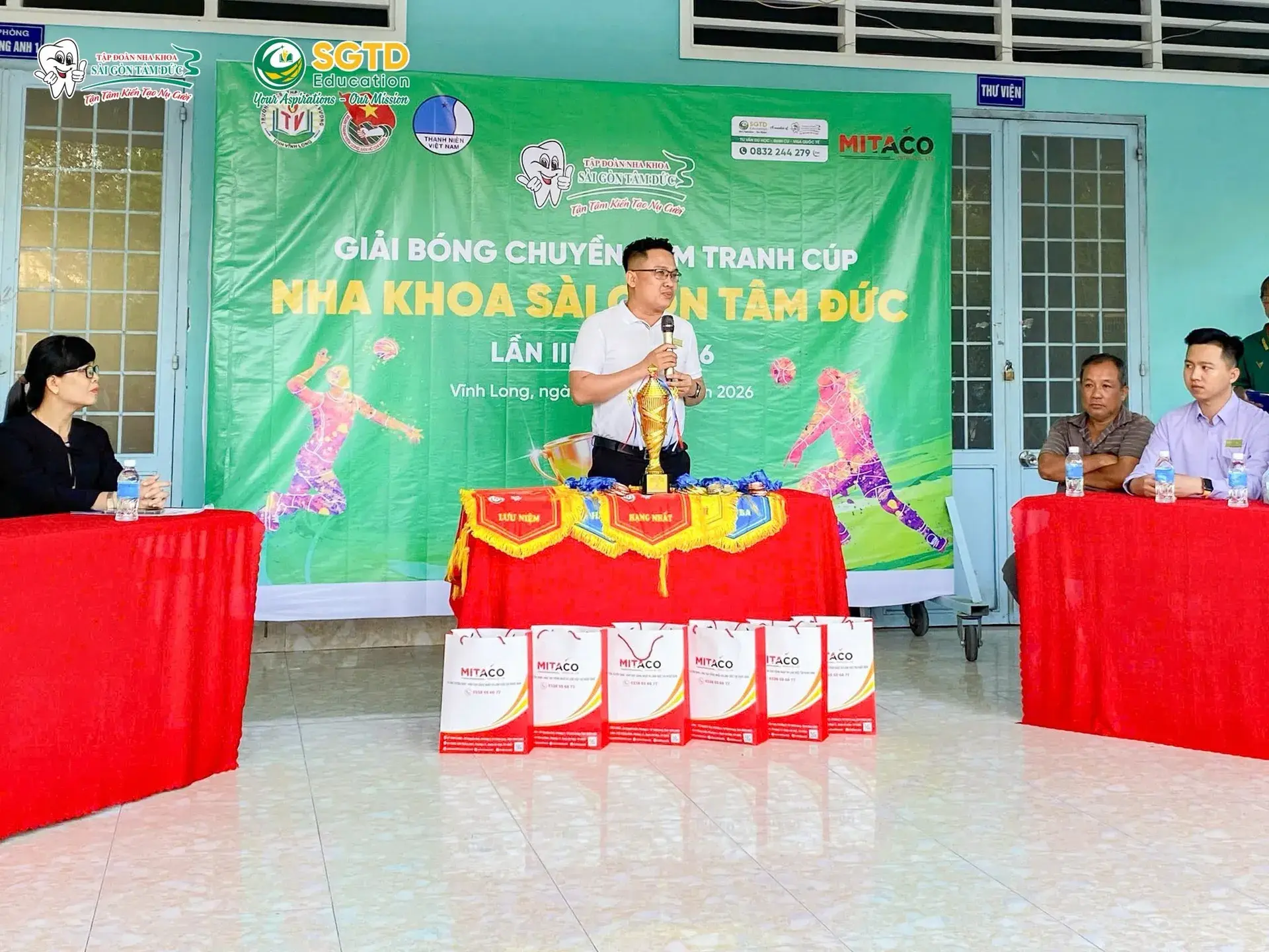 Trận đấu chung kết của giải lần III