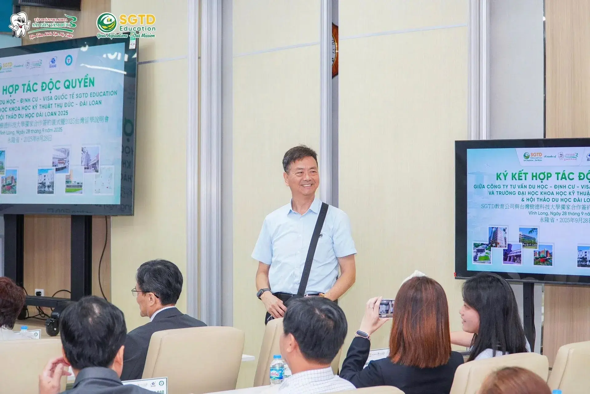 Một góc hội trường trong buổi sáng diễn ra sự kiện
