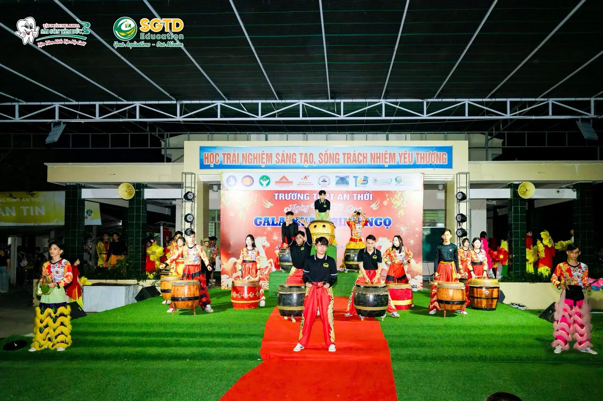 Gala Xuân Bính Ngọ 2026 Tại THPT An Thới – SGTD Education Cháy Hết Mình