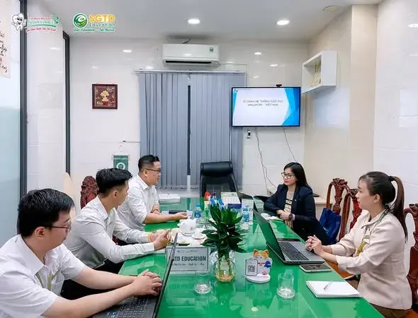 Tiếp Đón Đại Diện Trường AAC tại Singapore đến Thăm và Làm Việc cùng SGTD Education