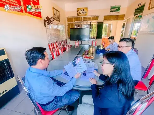 Đội ngũ SGTD Education trao đổi cùng Giám đốc Tuyển sinh AAC