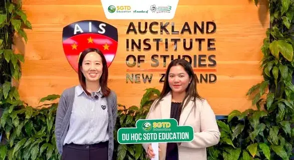 Đại diện SGTD Education tại một cơ sở giáo dục ở Auckland